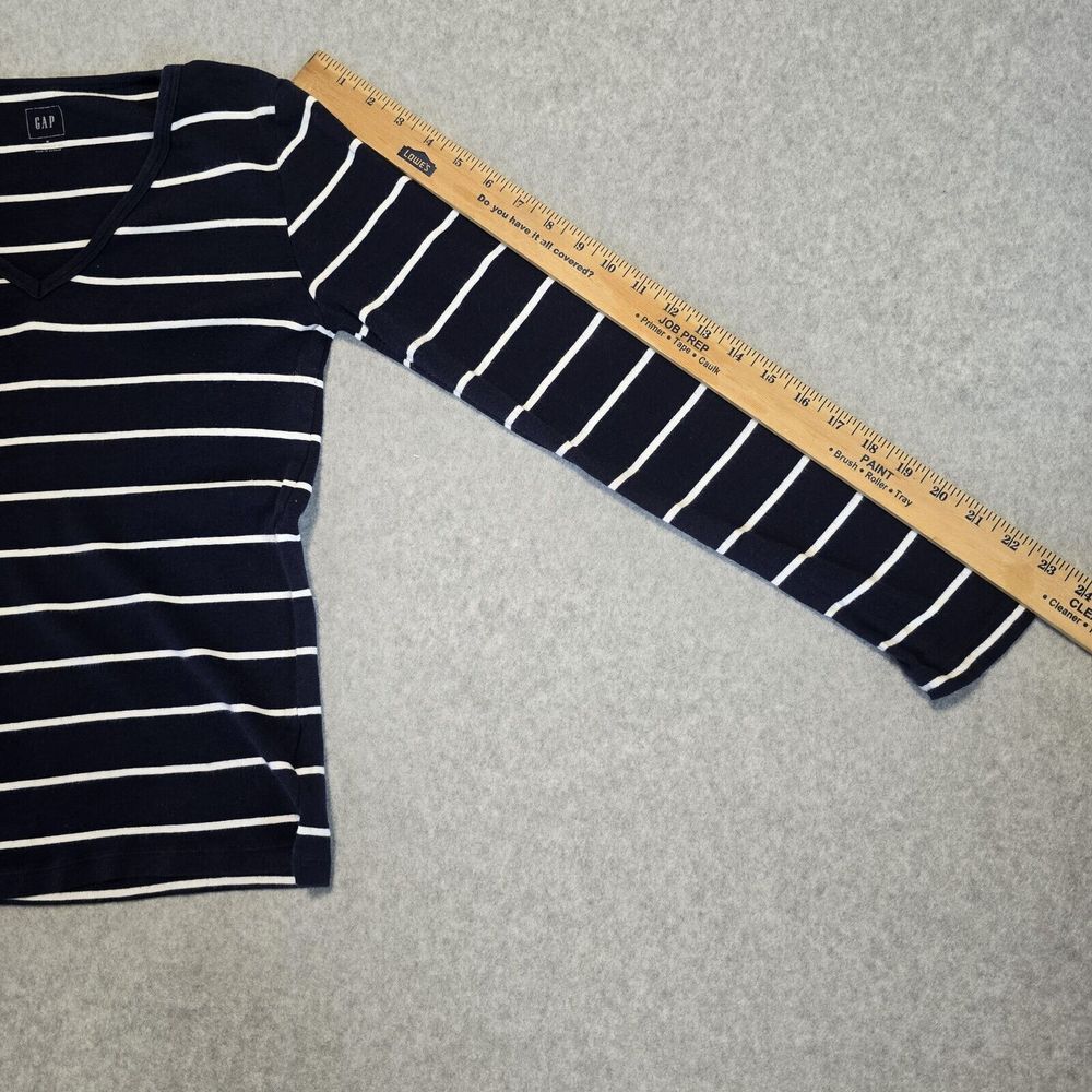 GAP Modern Tee Women M Navy Blue White Striped V-Neck Nautical Coastal Preppy - Picture 11 of 14